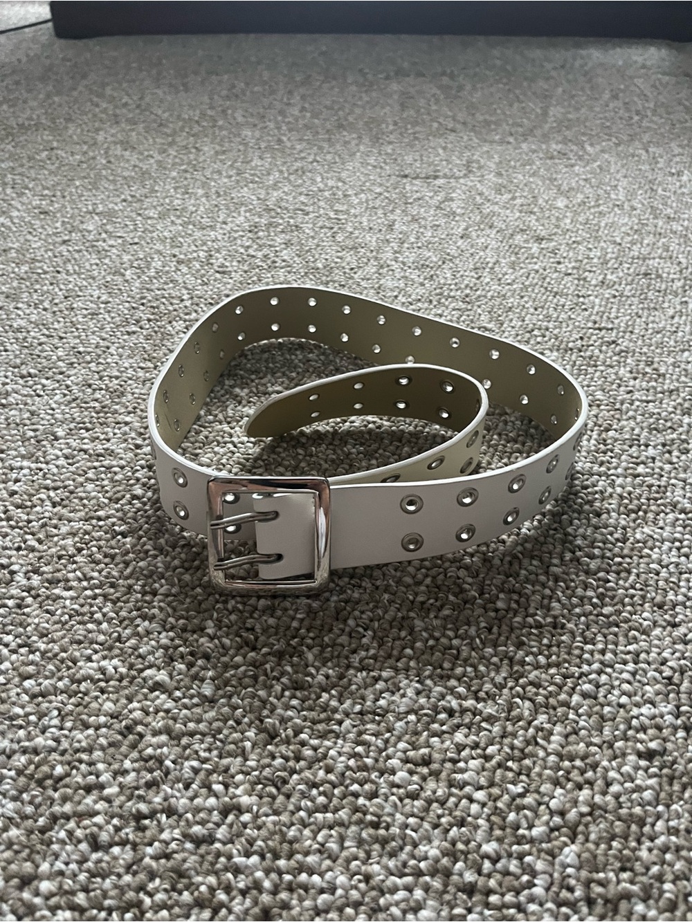 Women’s Chunky White Bt